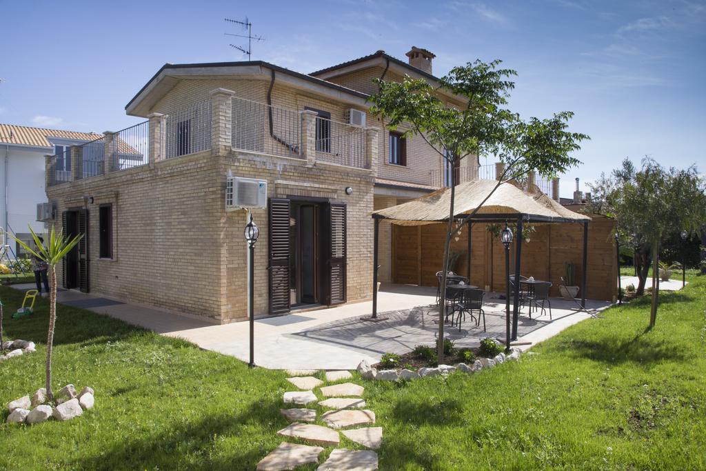 Villa Saraceni Vasto Luaran gambar